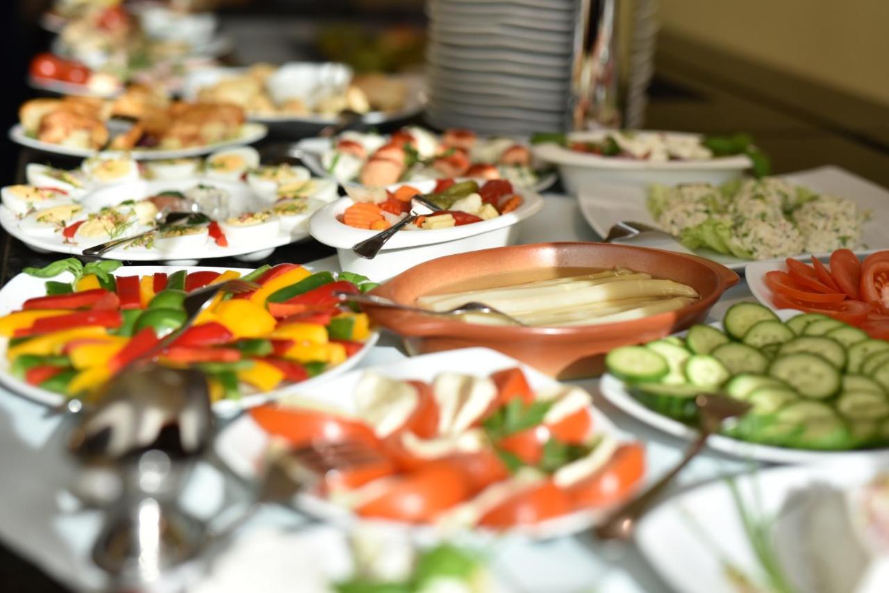 Piramida Park Hotel & Wellness Tychy Eksteriør bilde