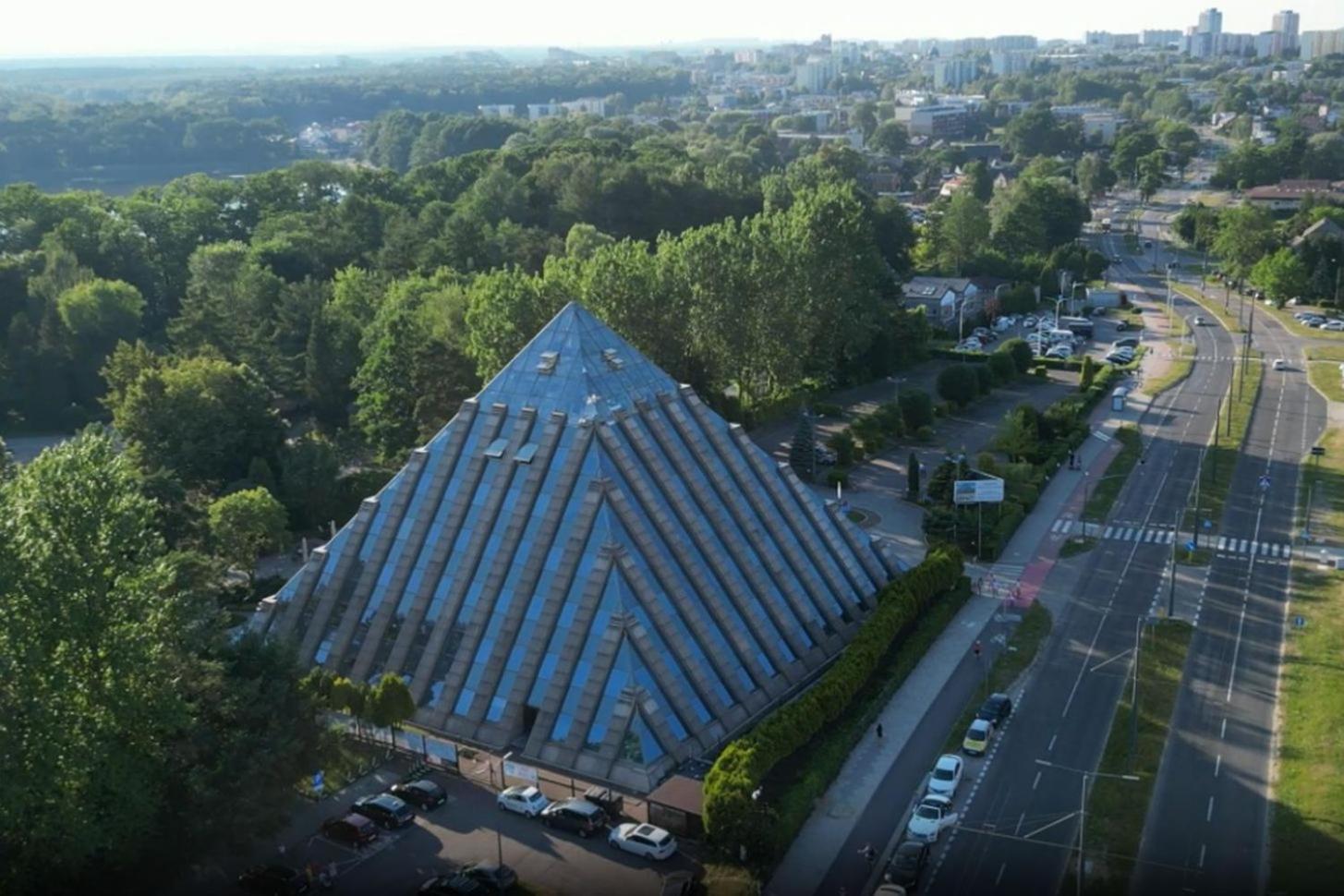 Piramida Park Hotel & Wellness Tychy Eksteriør bilde