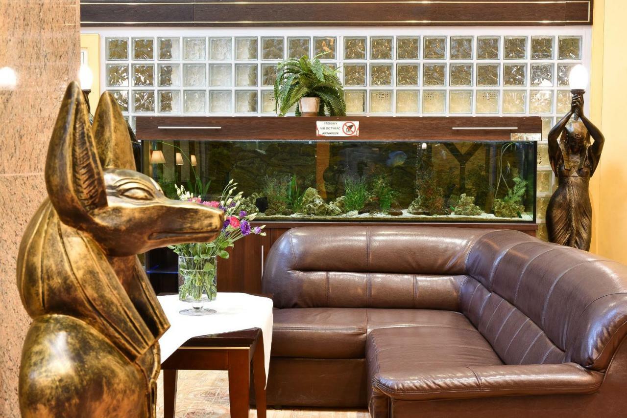 Piramida Park Hotel & Wellness Tychy Eksteriør bilde