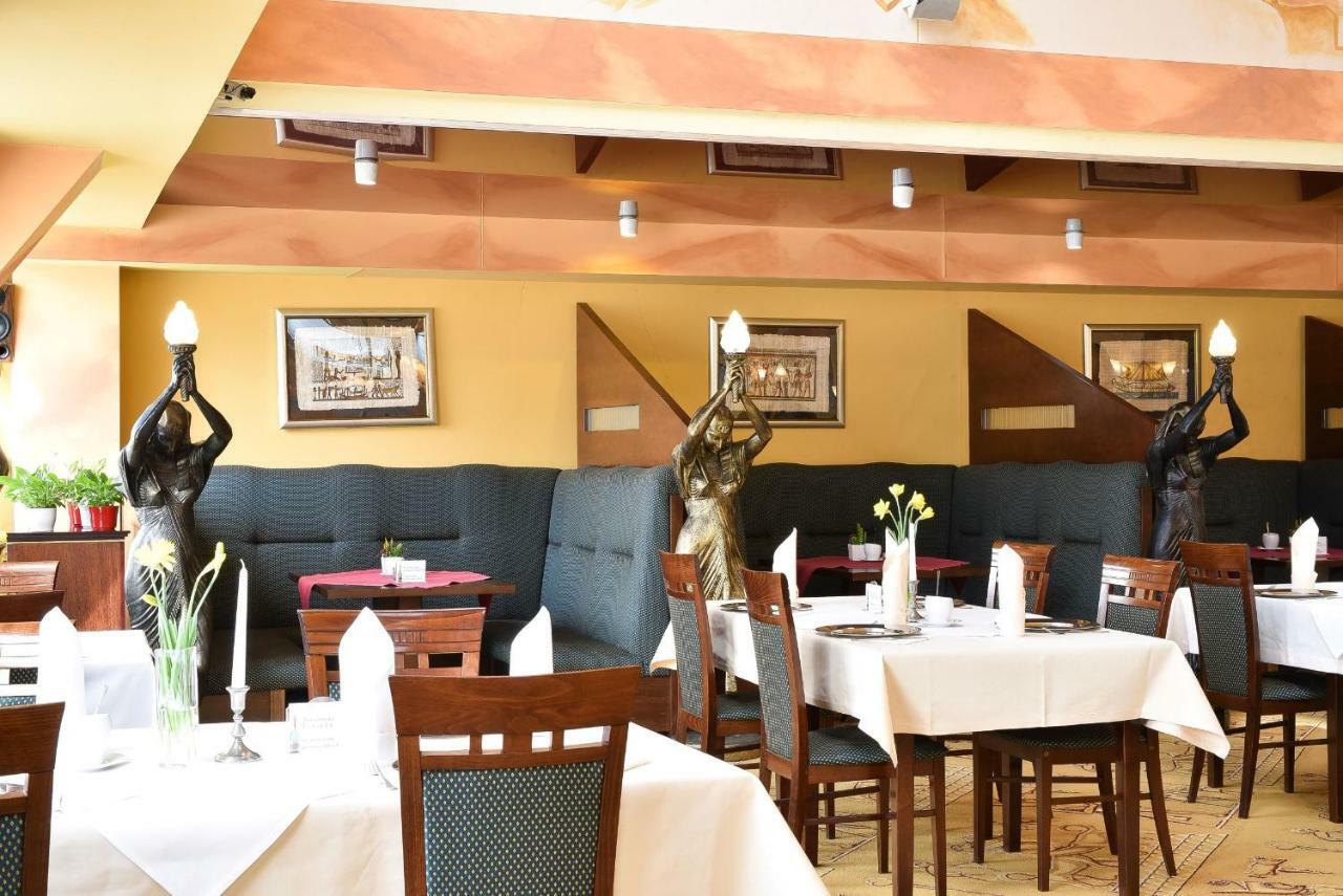 Piramida Park Hotel & Wellness Tychy Eksteriør bilde
