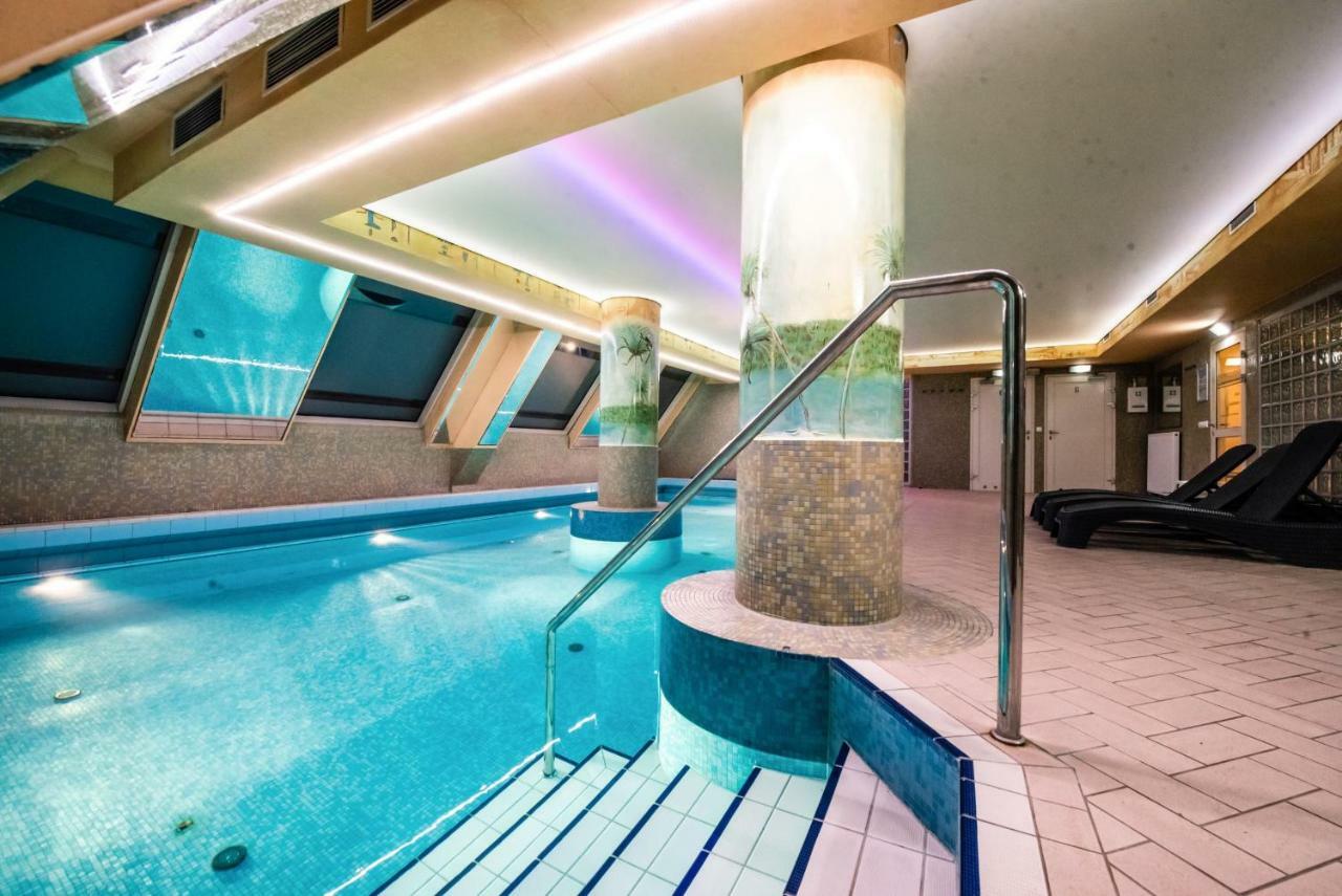 Piramida Park Hotel & Wellness Tychy Eksteriør bilde