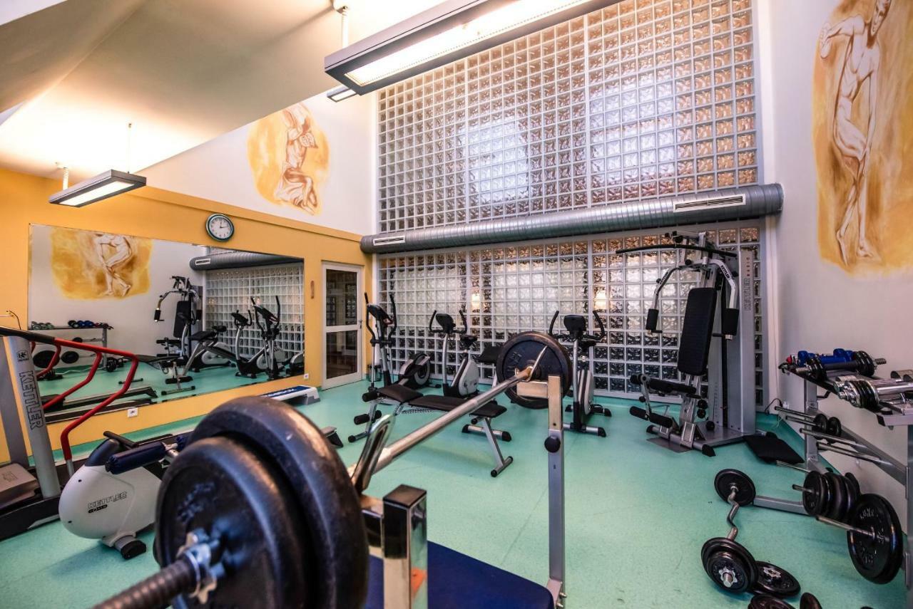 Piramida Park Hotel & Wellness Tychy Eksteriør bilde