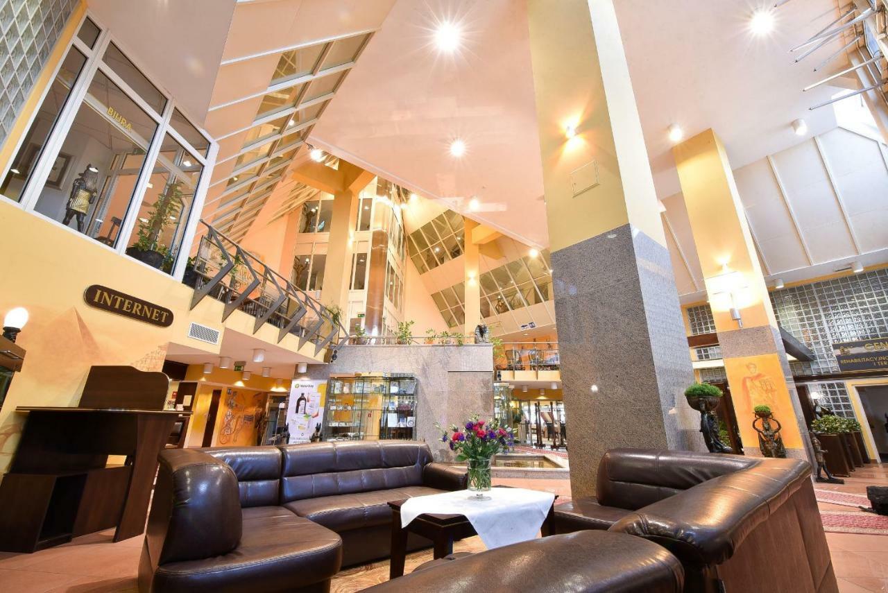 Piramida Park Hotel & Wellness Tychy Eksteriør bilde