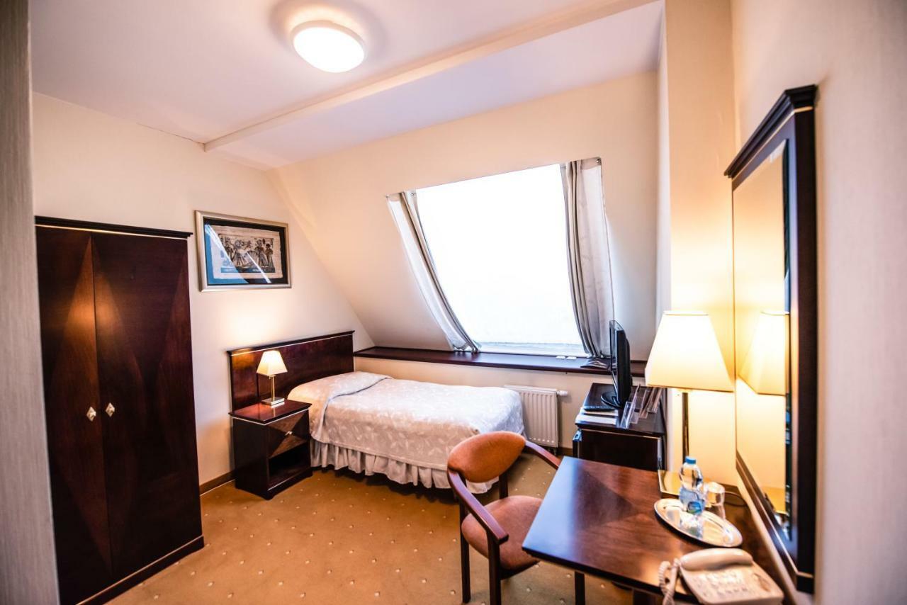 Piramida Park Hotel & Wellness Tychy Eksteriør bilde