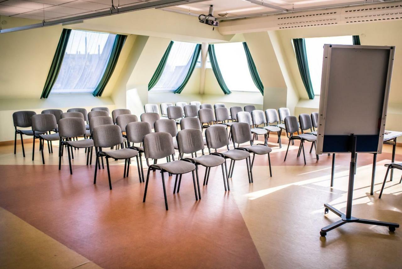 Piramida Park Hotel & Wellness Tychy Eksteriør bilde