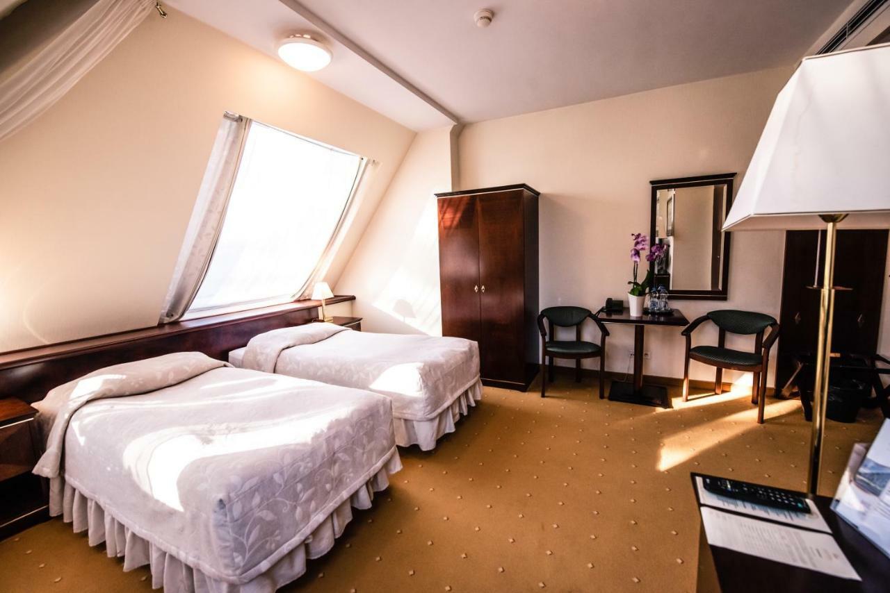 Piramida Park Hotel & Wellness Tychy Eksteriør bilde