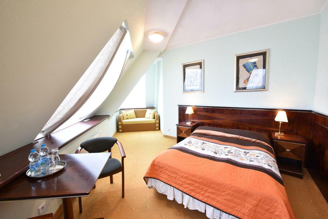 Piramida Park Hotel & Wellness Tychy Eksteriør bilde